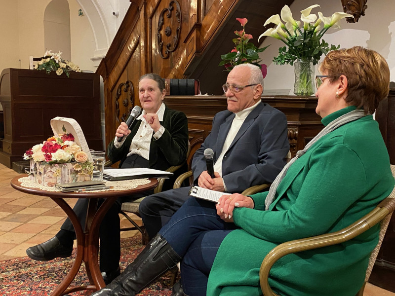   Beszélgetés dr. Márkus Mihály nyugalmazott püspökkel és feleségével, Eördegh Ildikóval.