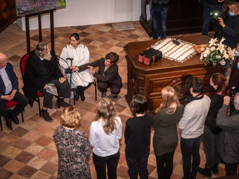 A fény felé - Katona György kiállításának megnyitója képekben