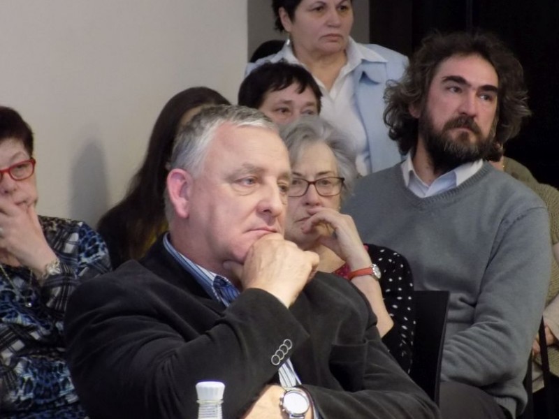 A szeretet a legjobb befektetés – Kávéházi beszélgetések