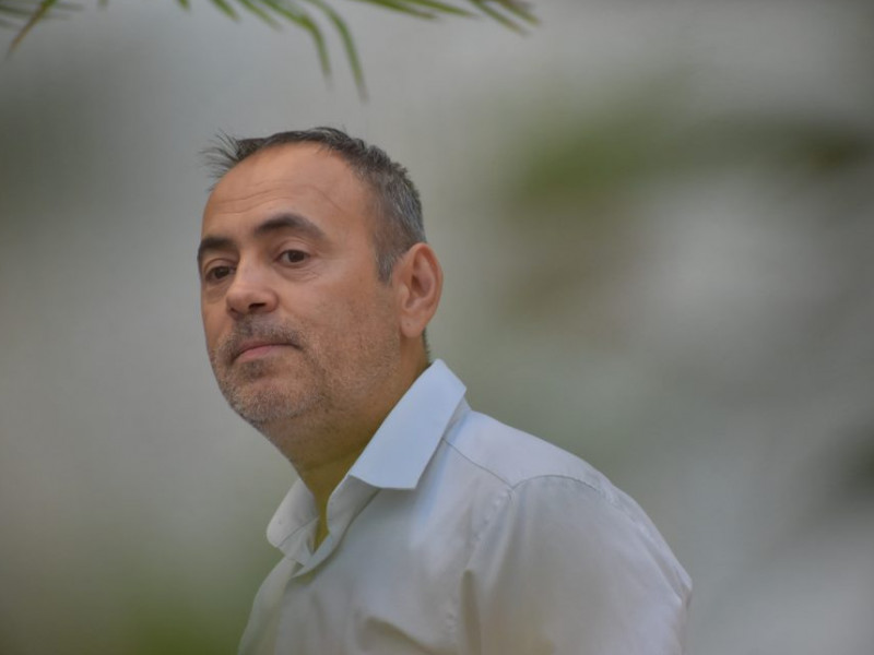 Gondűző borocska mellett