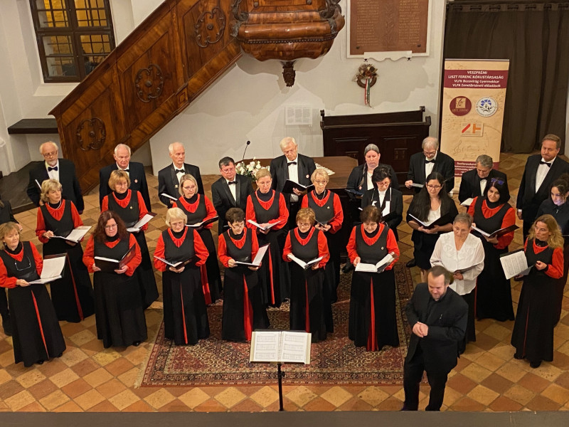 Hat évtizedes jubileumát ünnepli a magyar református kántorképzés