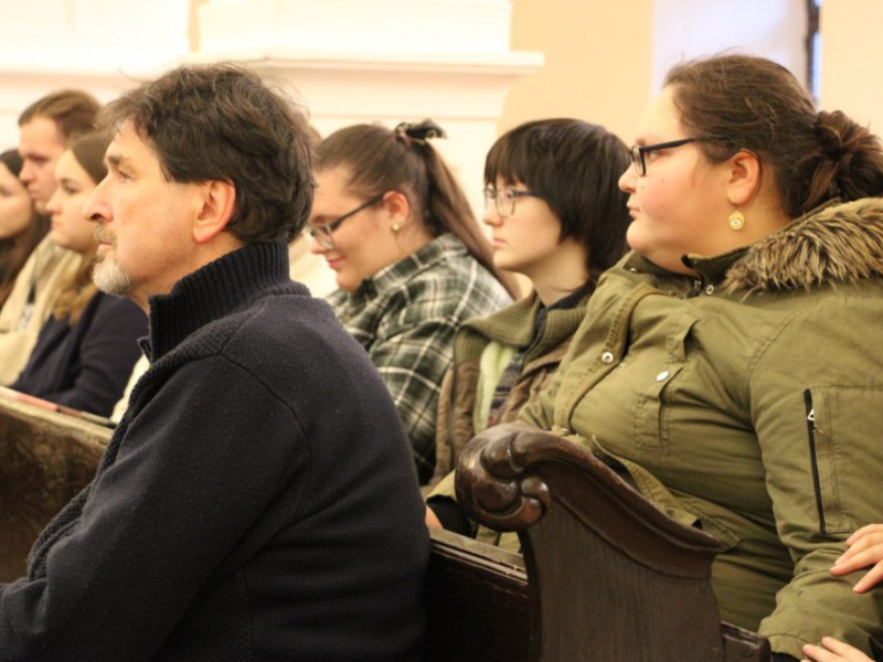 Jézussal - Ughy István kiállításának megnyitója