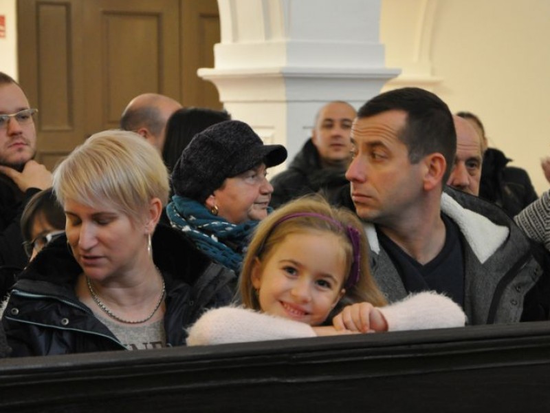 Karácsonyi műsor és betlehemezés