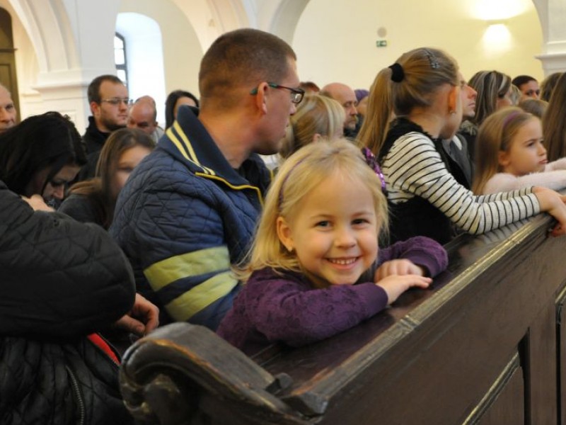 Karácsonyi műsor és betlehemezés