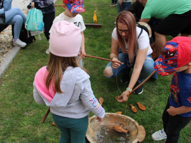 Majális a múzeumban