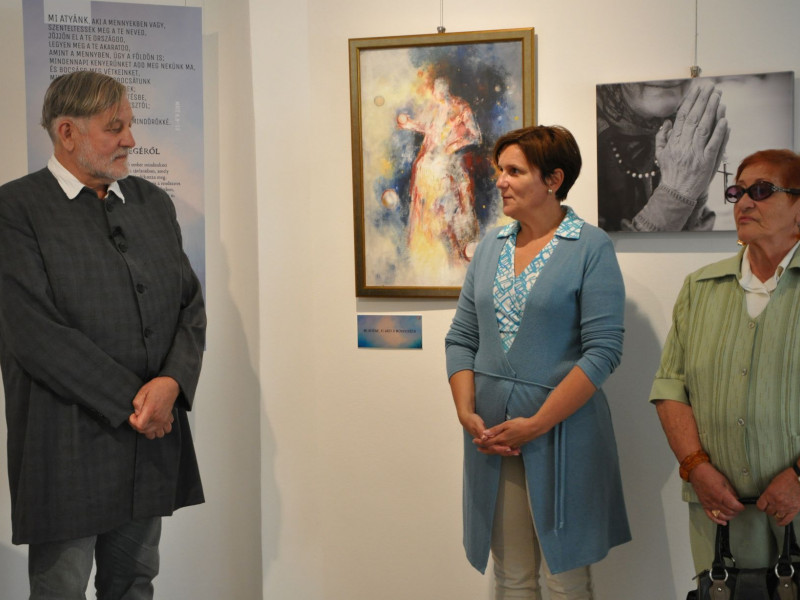 Miatyánk a kortárs magyar művészetben időszaki kiállítás rendhagyó tárlatvezetés