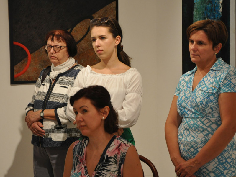 Miatyánk a kortárs magyar művészetben időszaki kiállítás rendhagyó tárlatvezetés