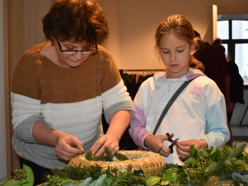 Mit jelképez az adventi koszorú? 