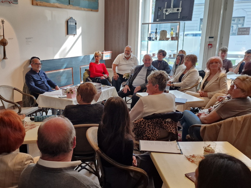 Nyári László: Az úton