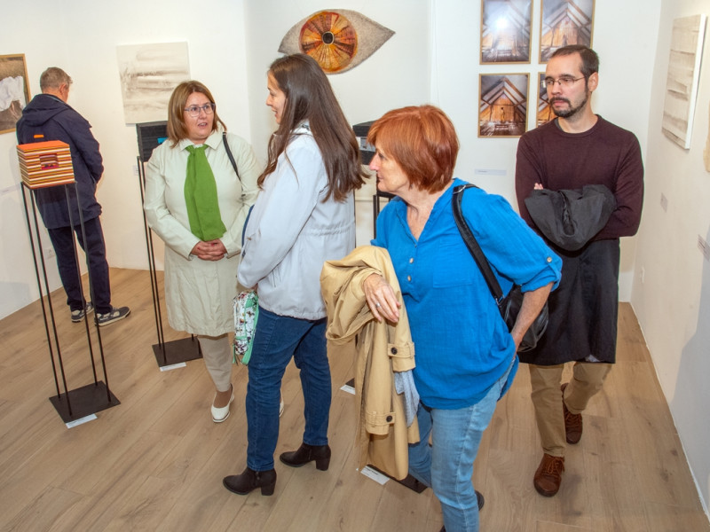 Nyitott szemmel - kiállításmegnyitó