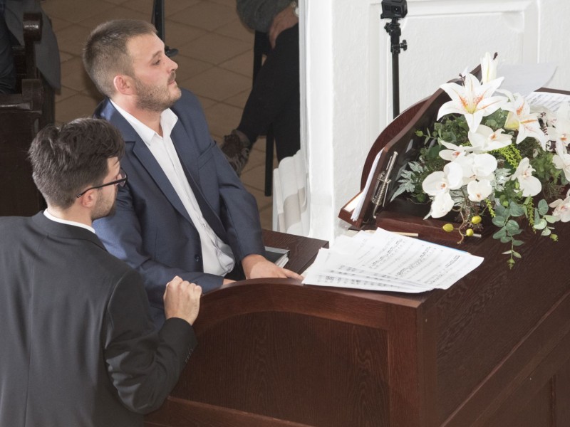 Parola Csaba szerzői est képekben