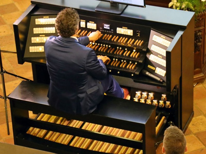 Rákász Gergely koncert